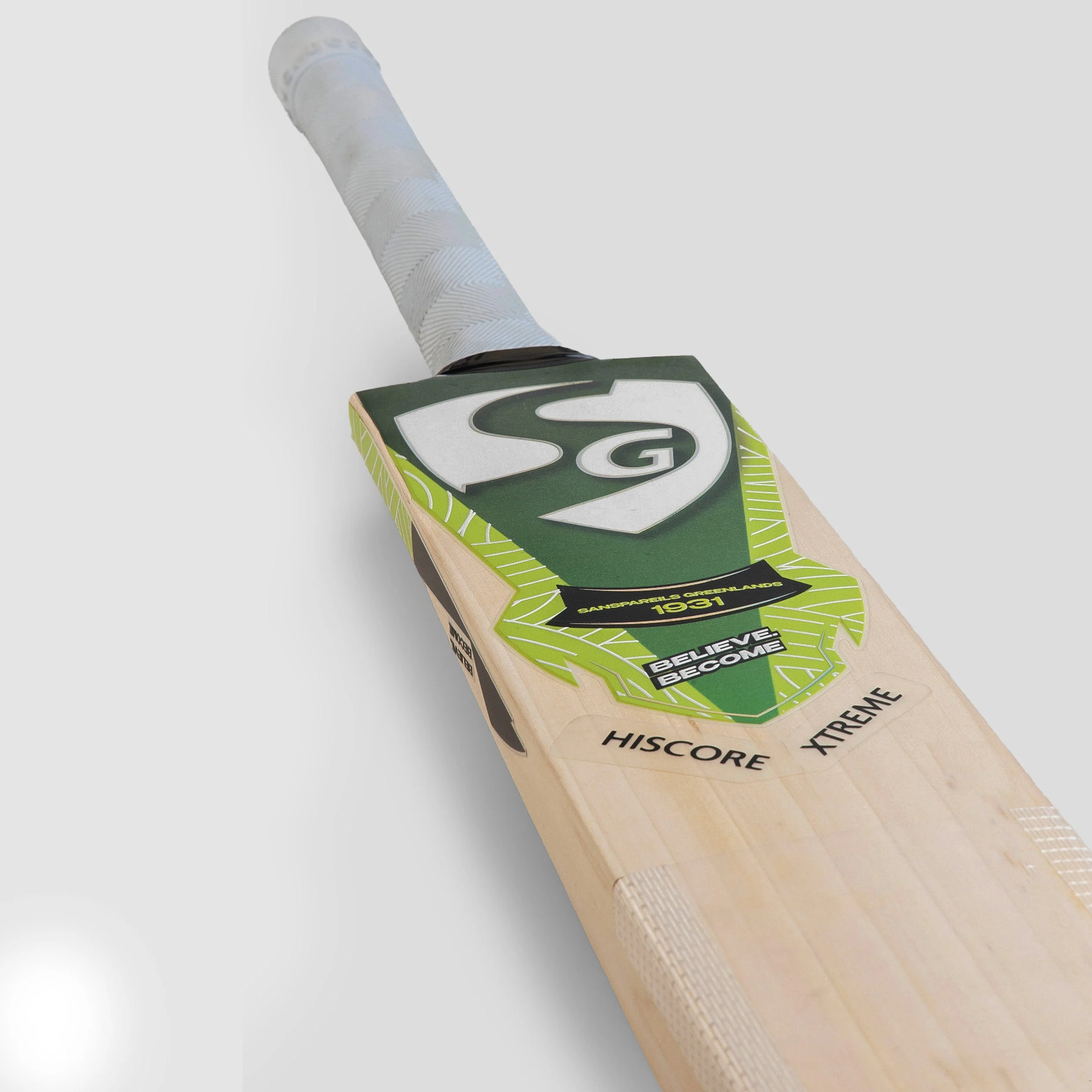 SG Hiscore Xtreme Cricket Bat view 2