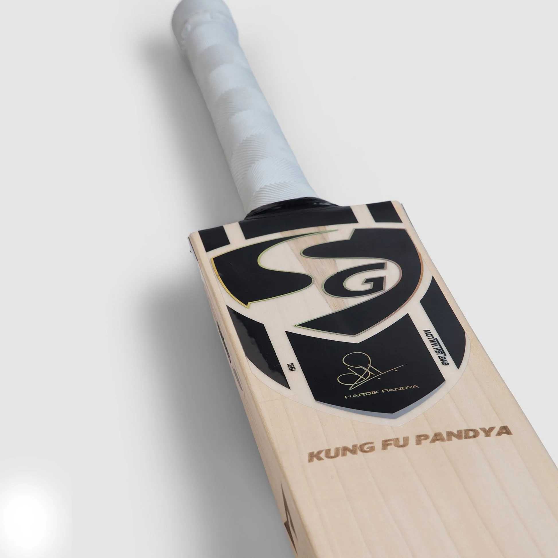 SG Kung Fu Pandya Cricket Bat view 3