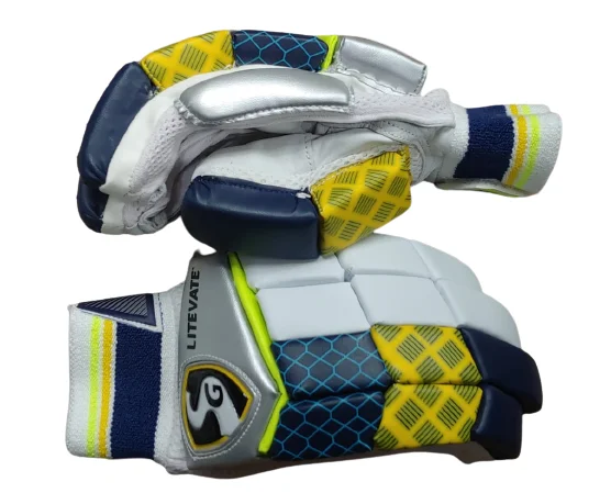 SG LITEVATE Cricket Batting gloves view 4