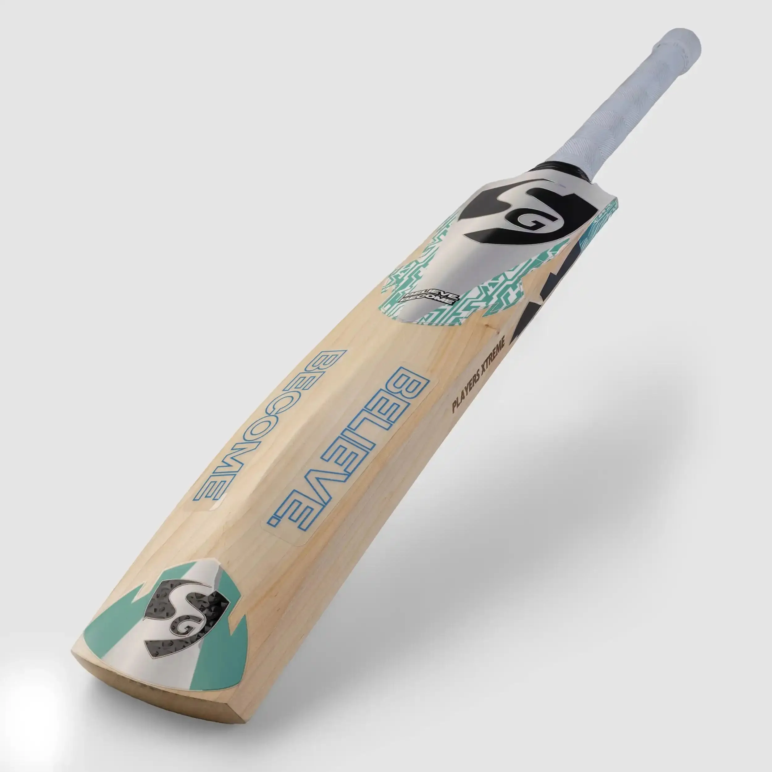 SG Players Xtreme Cricket Bat