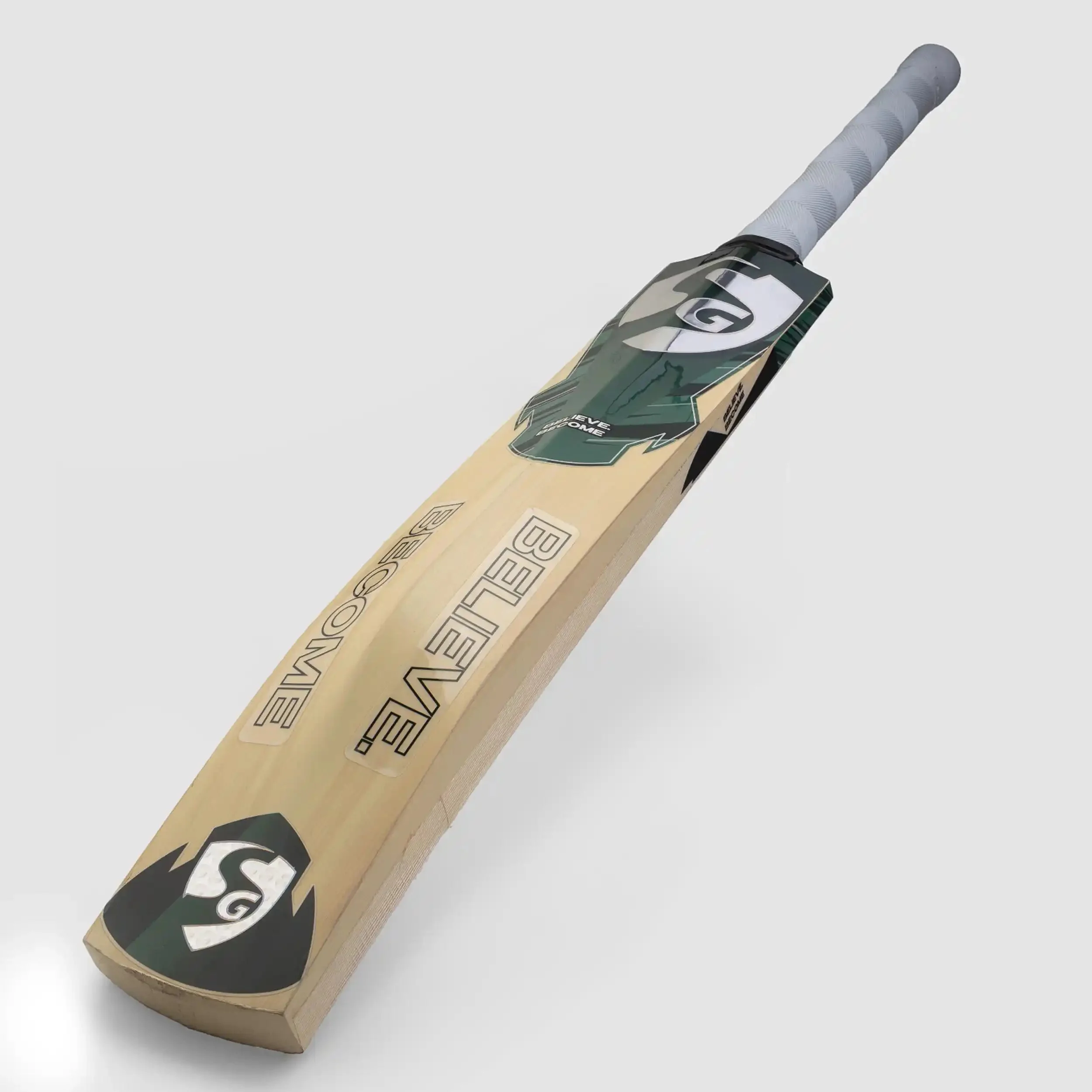 SG RSD Xtreme Cricket Bat