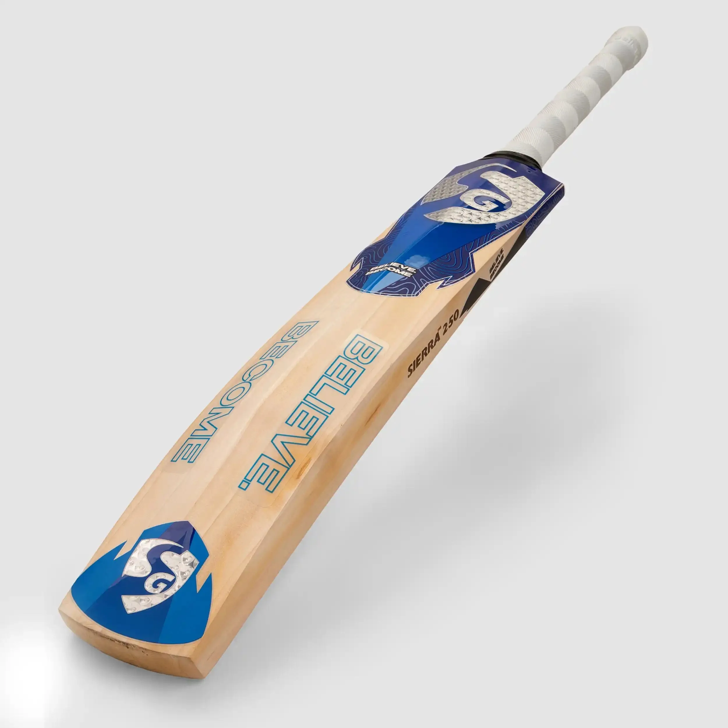 SG Sierra 250 Cricket Bat