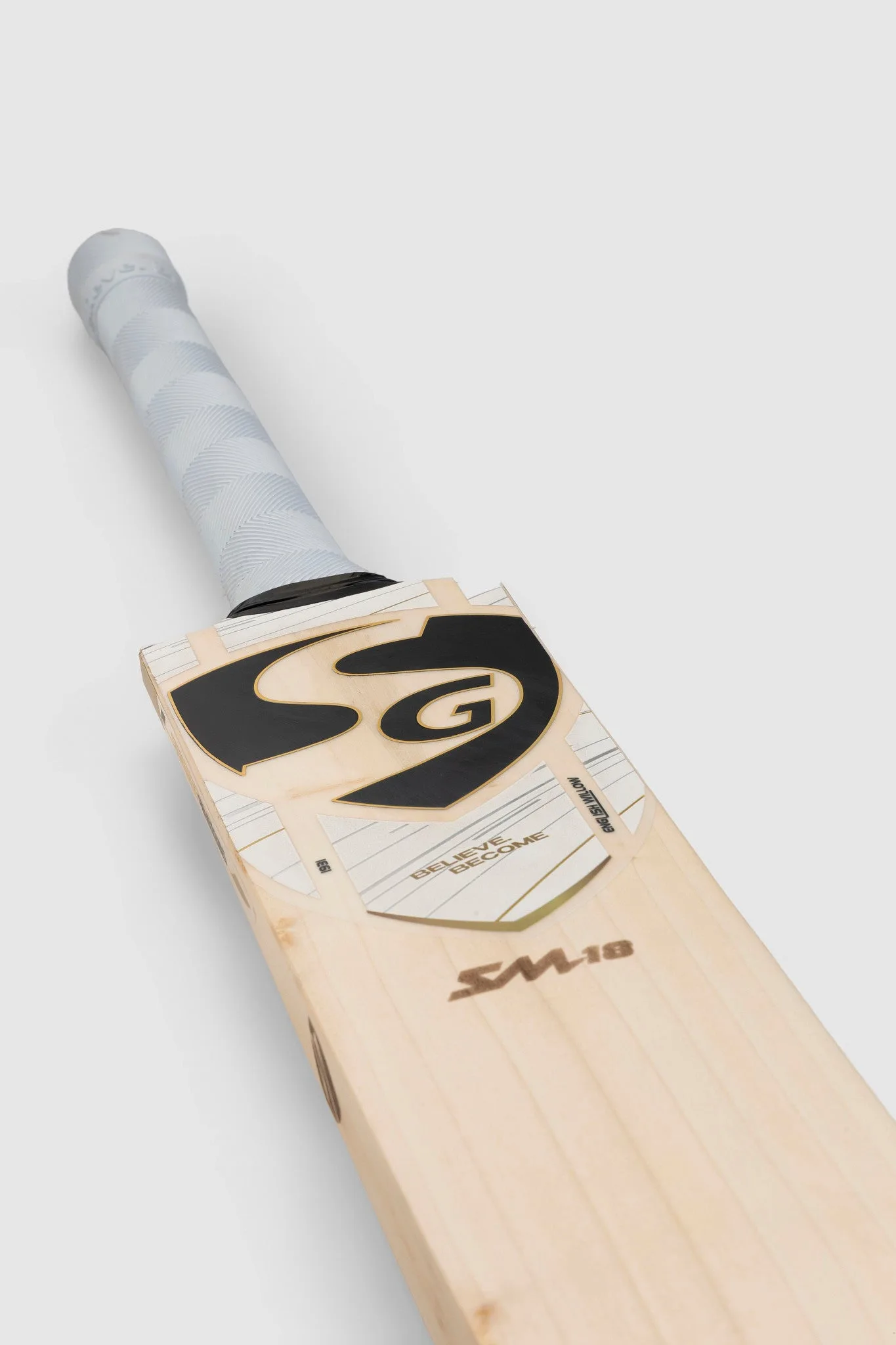 SG SM-18 (Smriti Mandhana) Cricket Bat view 3