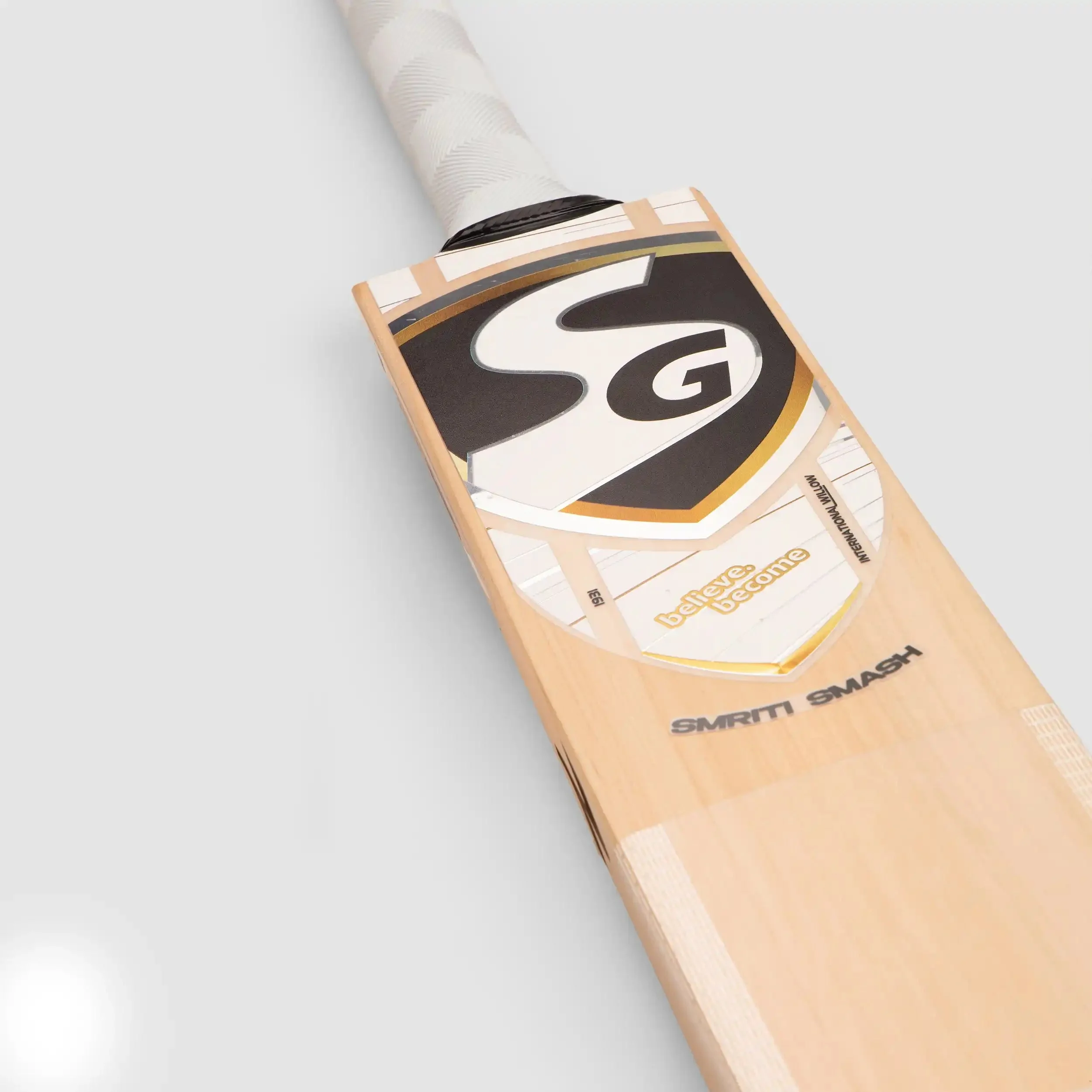 SG SM-Smash Cricket Bat view 3