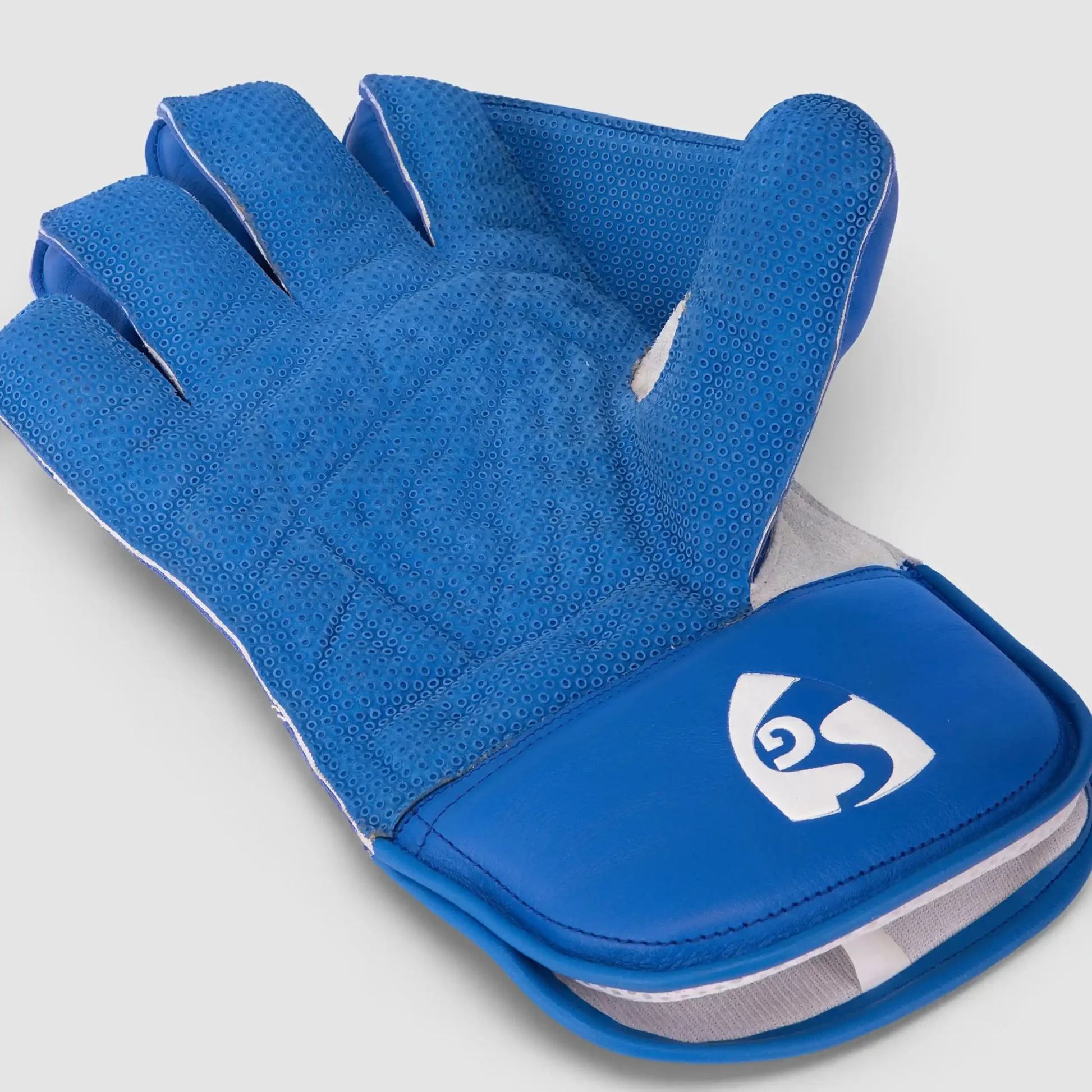 SG Tournament Wicket Keeping Gloves view 3