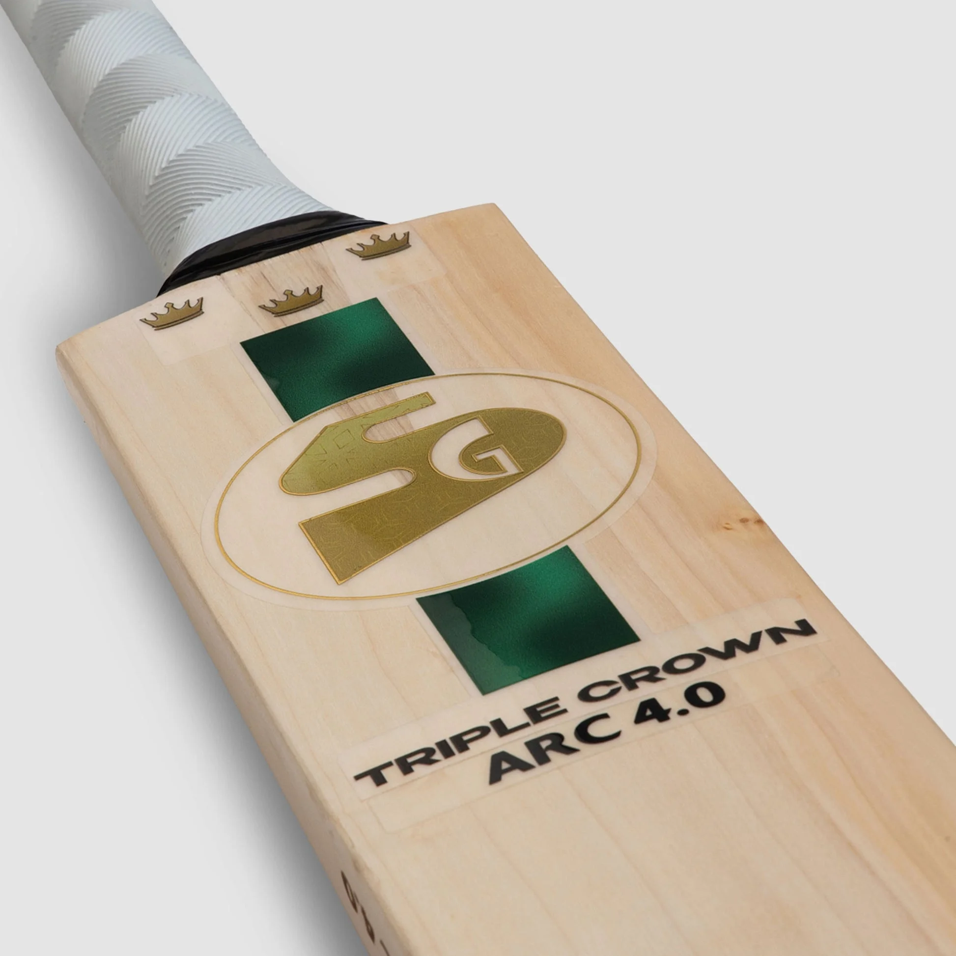 SG Triple Crown Arc 4.0 Cricket Bat view 2